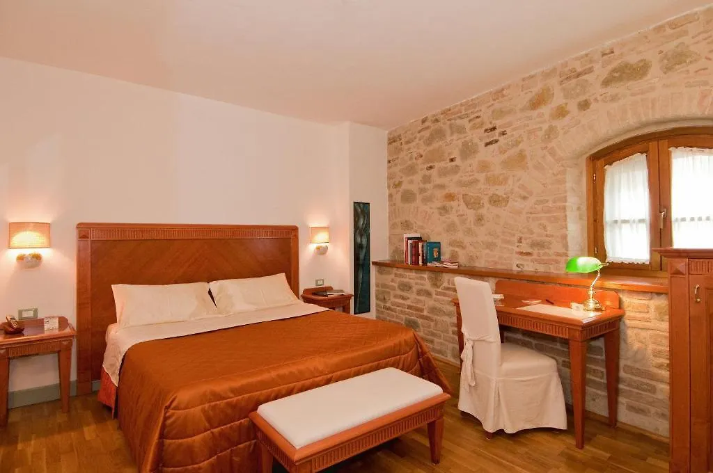 Boutique Hotel Al Grappolo D'Oro Torgiano